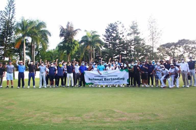 Turnamen Antar Klub Rasa Pesta di Lapangan Pegunungan