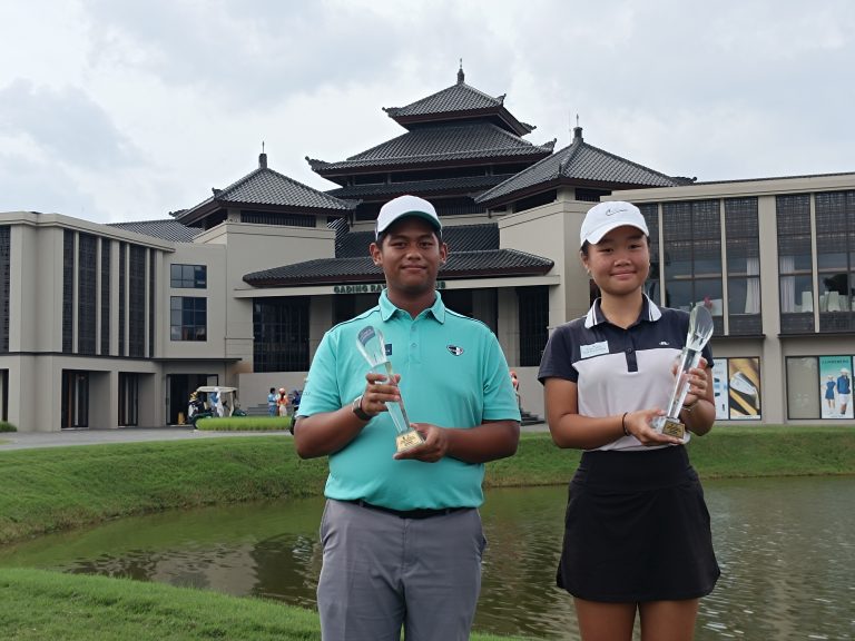 Bara Di tengah Hujan, Duo “R” Juarai 2nd Indonesia Amateur Golf Open Tournament #2